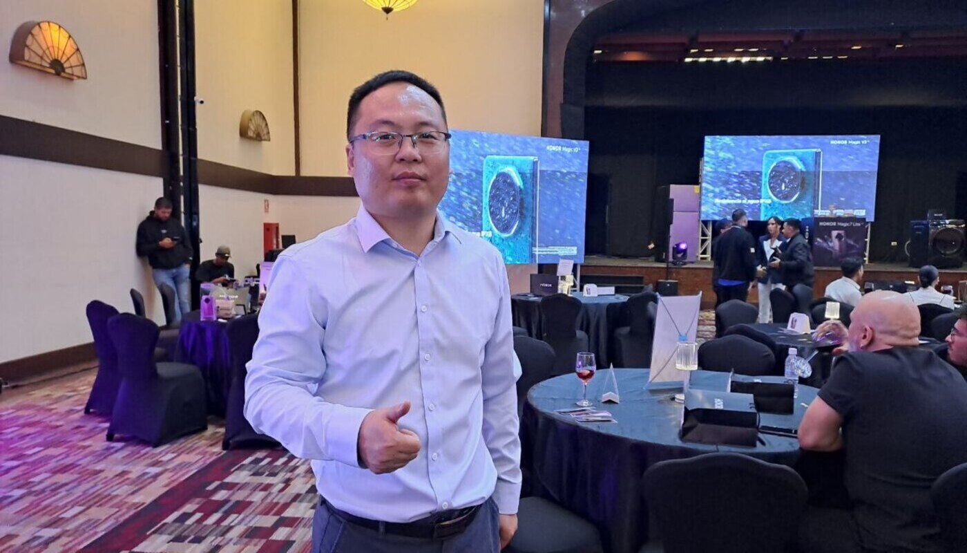 Randy Zhang representante de la marca HONOR
